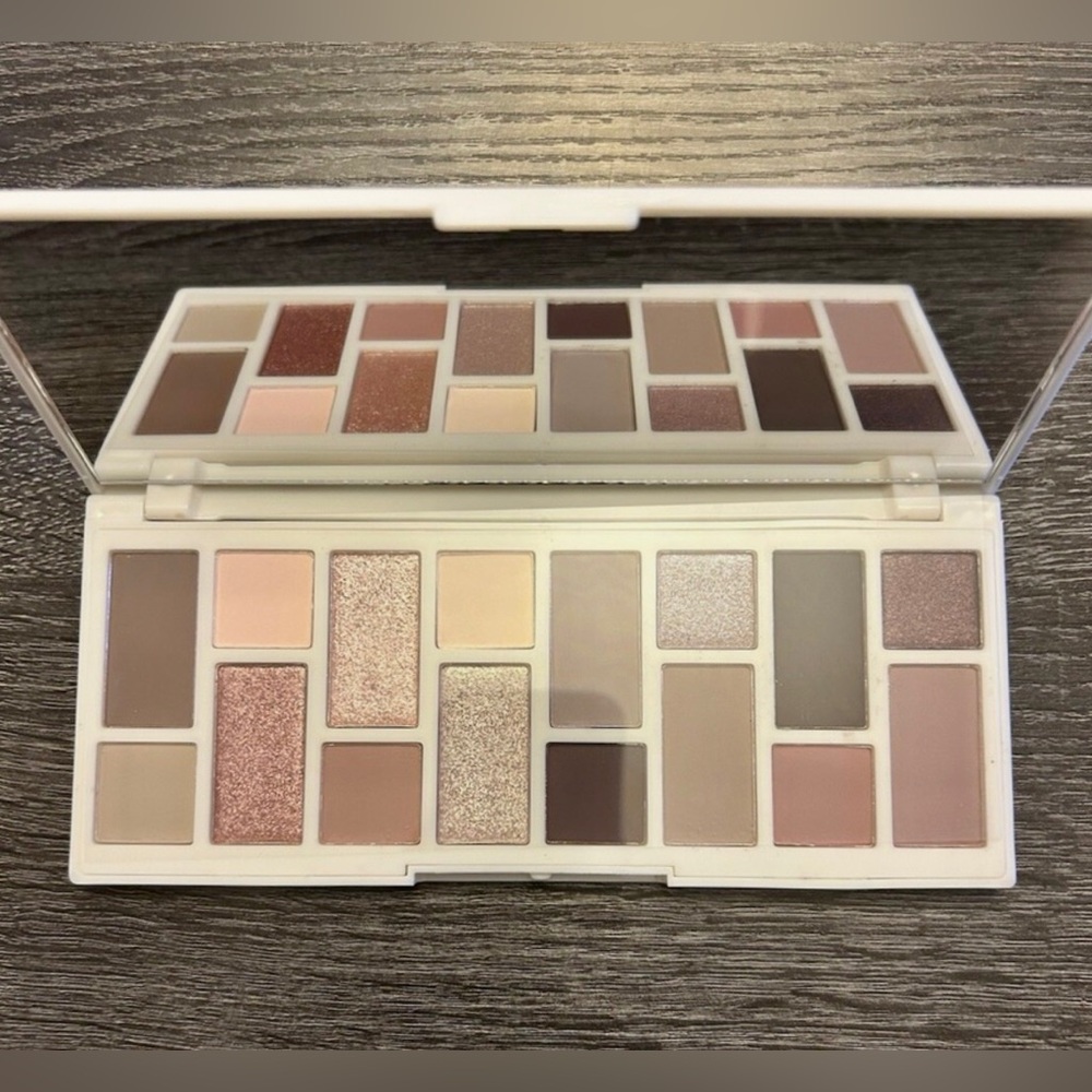 BNIB Laura Geller Garden Party In Bloom Eyeshadow Palette - Picture 3 of 6